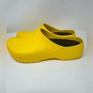 Birkenstock Bright Yellow Soles men’s size 13 slip on clogs preowned